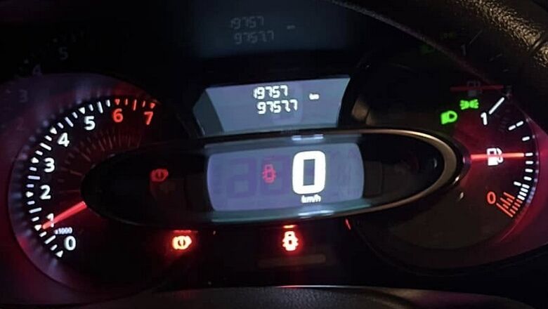Clio 4 Sahiplerinin Göz Ardı Ettiği 5 Küçük Ama Kritik Parça